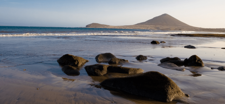 Resultado de imagen de playa leocadio machado el medano